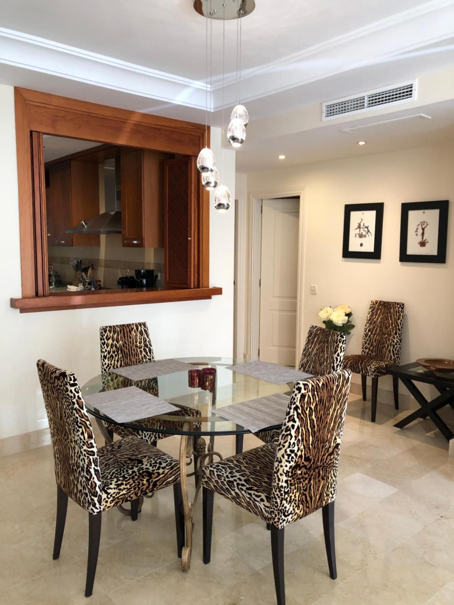 Apartamento Beachside Luxury 2 Bedroom Apartment, Puerto Banus Marbella